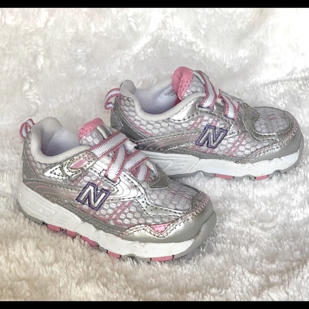 New Balance Kids sneakers size 5.5